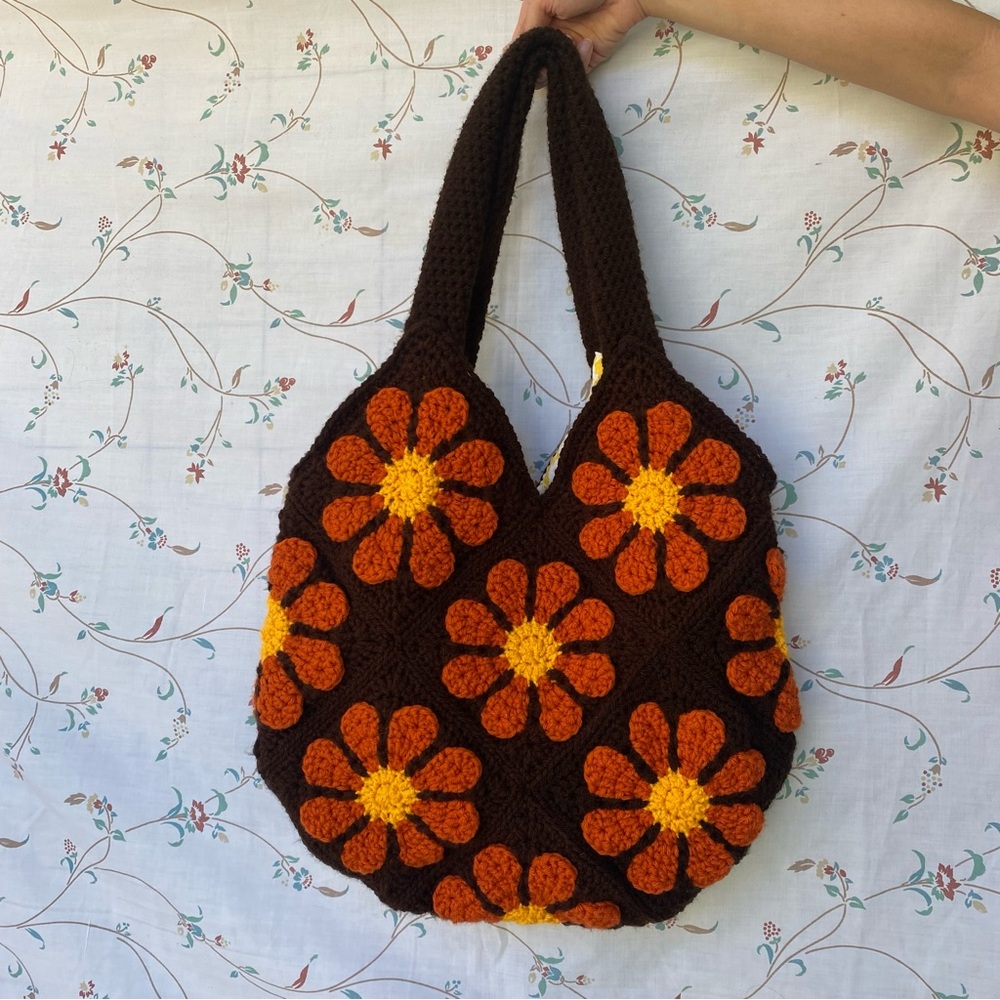Charity Daisy retro crochet tote bag handmade